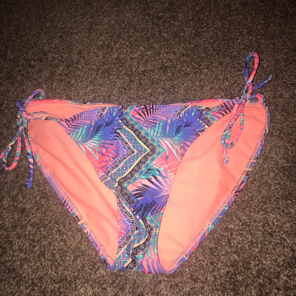 Bikini bottom